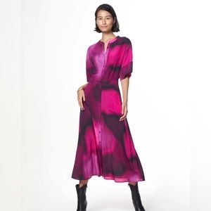 NWT! THE KIT Cobie Shirtdress- love haze pattern 💜❤️💜❤️